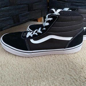 Black Vans | High Top Sneaker